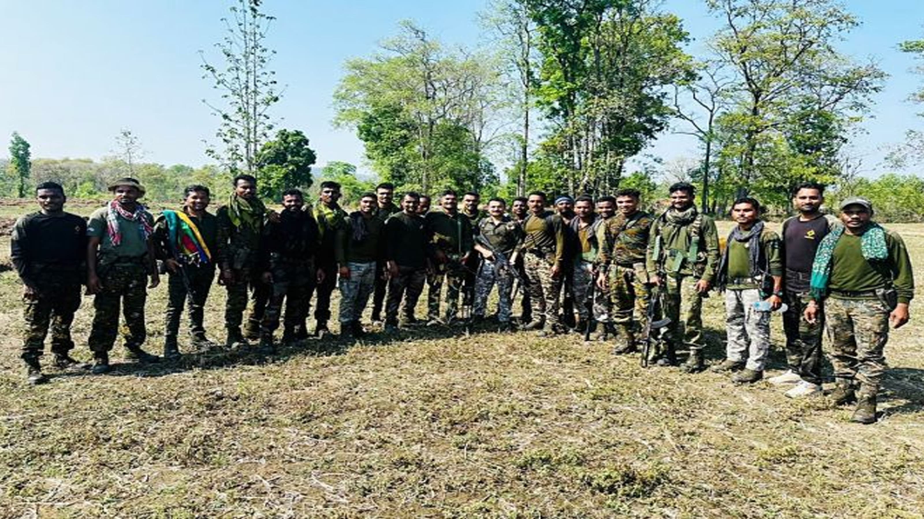 Maoists attack and encounter in maharashtra