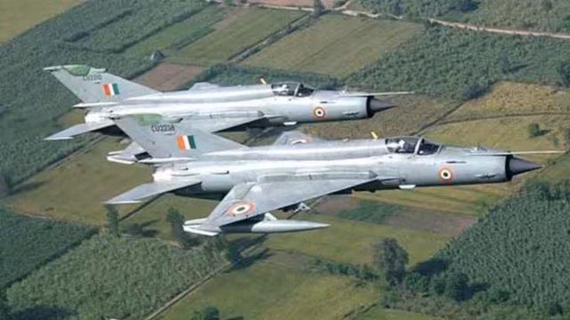  MiG-21 fighter jets