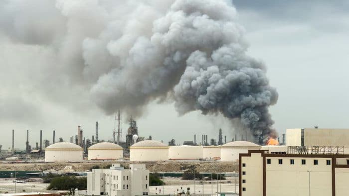 Massive explosion at Bahrain refinery caught on video as storage tank erupts in flames