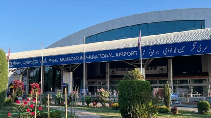 Two US nationals detained at Srinagar airport after satellite phone found in luggage