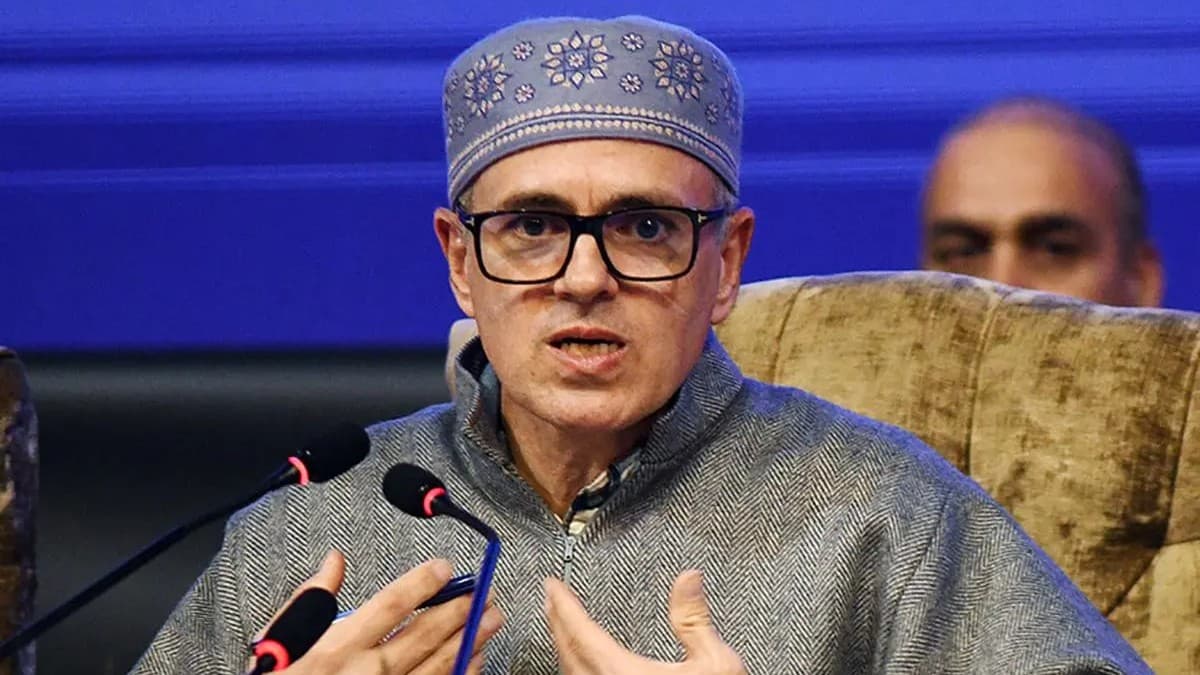 CM Abdullah invites institutions to invest in J&K higher education sector