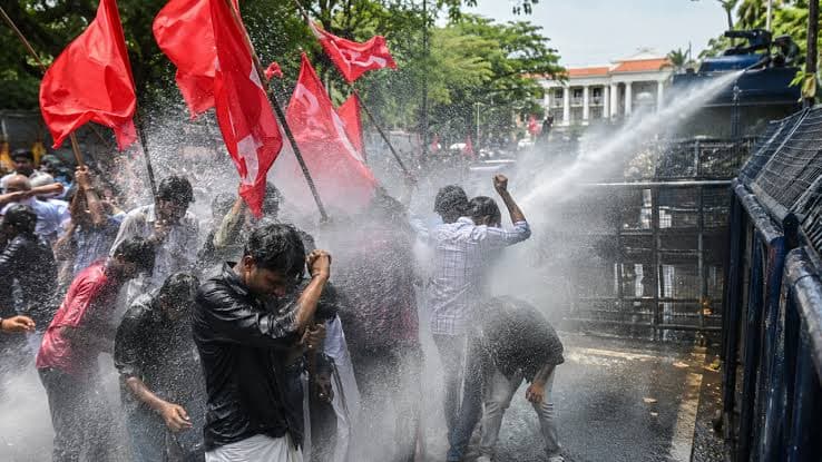 Kerala university protest turns tense as police use water cannons against SFI demonstrators