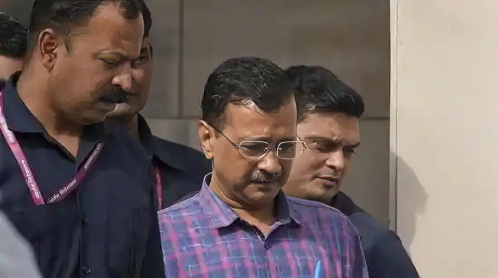 Chief minister Arvind Kejriwal leaving a Delhi court.