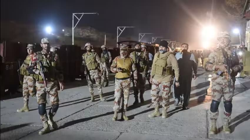 Pakistan train attack