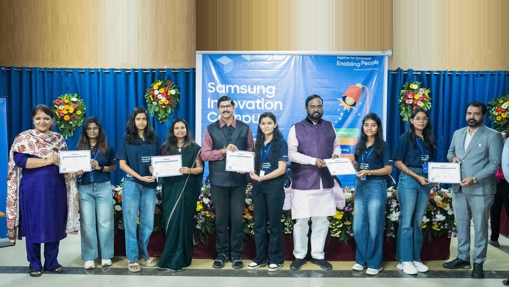 Samsung trains students in AI, coding under skilling program in Maharashtra