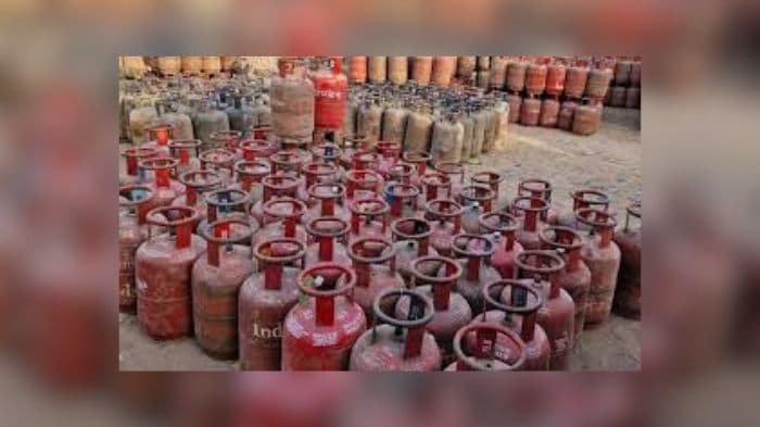 Govt says LPG supply stable, 1.47 crore cylinders delivered nationwide in three days