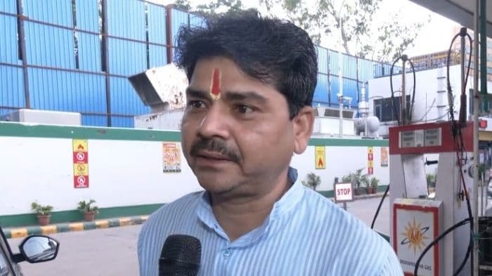 Delhi-NCR CNG price hike leaves commuters, auto drivers worried