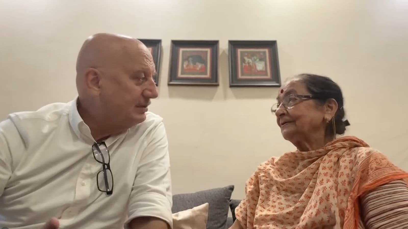 Anupam Kher Gets Nostalgic About Mother Dulari’s Childhood Before US-Canada Tour