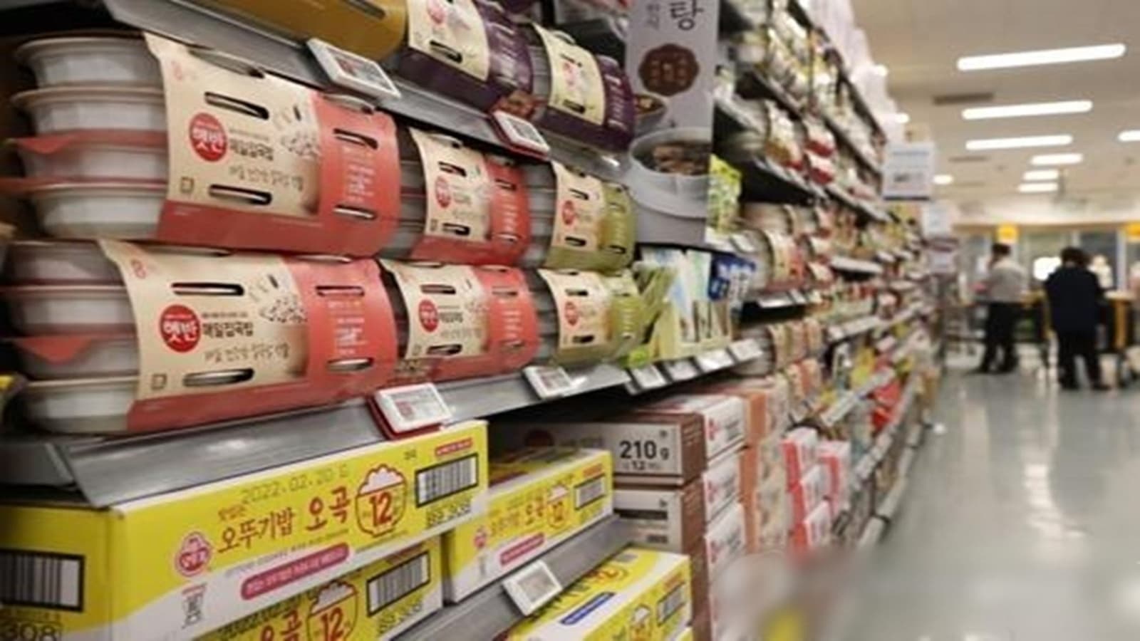 South Korea Inflation Rises to 3.1% in August on Fuel, Mobile Fees