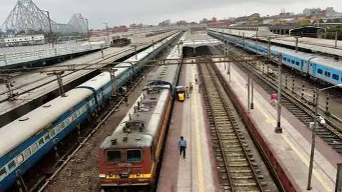 Railways Strengthens Connectivity in Maharashtra and Telangana With Capacity Expansion
