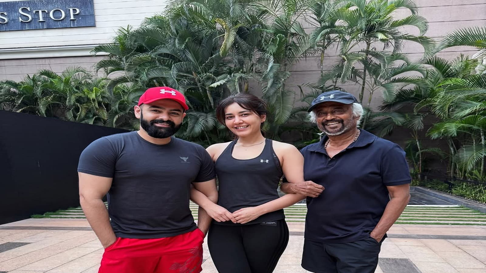 Raashii Khanna Shares Pics with Rajinikanth, Ram Pothineni from ‘Dharman’ Shoot in Mysuru