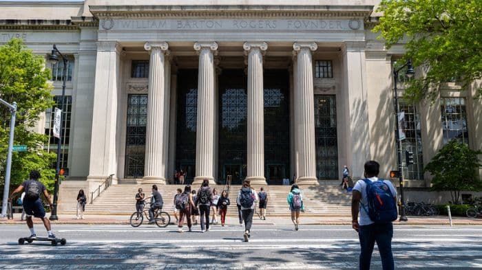 What MIT’s falling graduate numbers reveal about US science funding